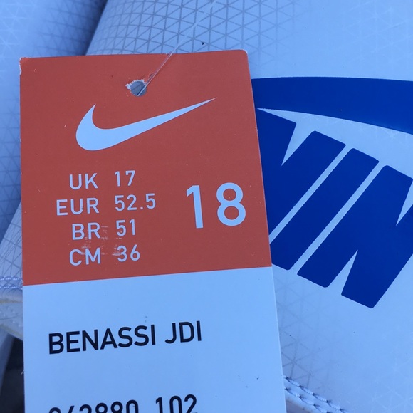 Nike slides men’s size 18 flip flop sandals NWT - Picture 3 of 3